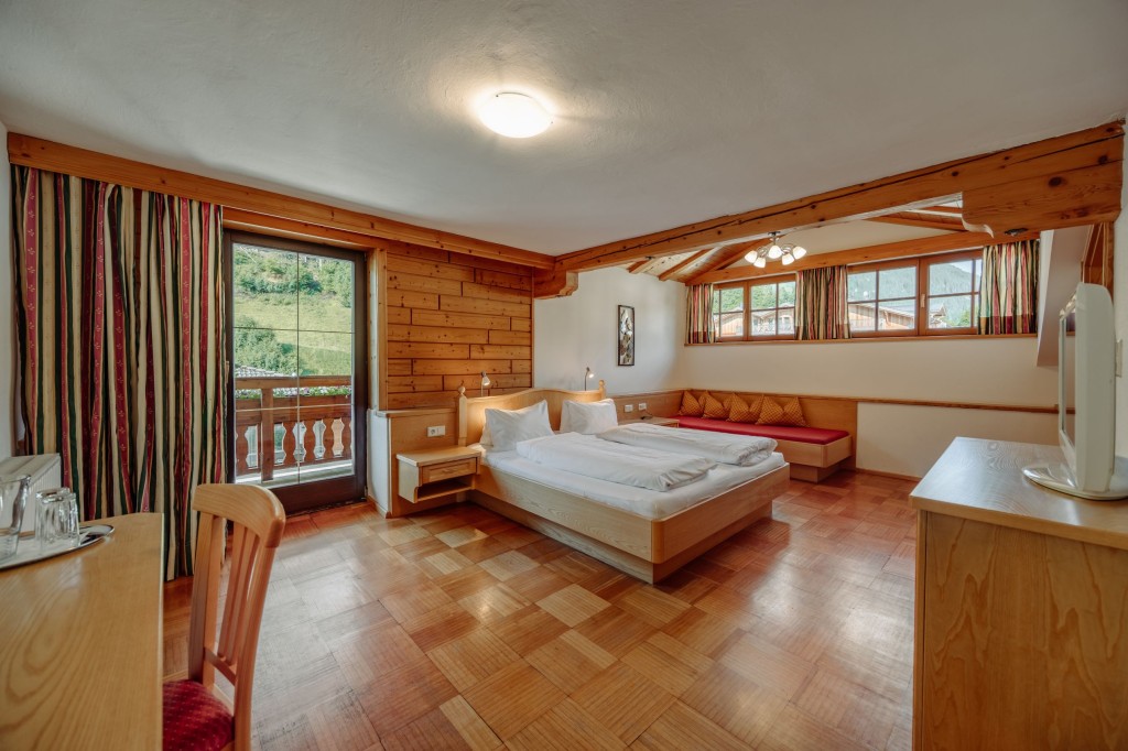 Geräumiges Schlafzimmer für 3 oder 4 Personen