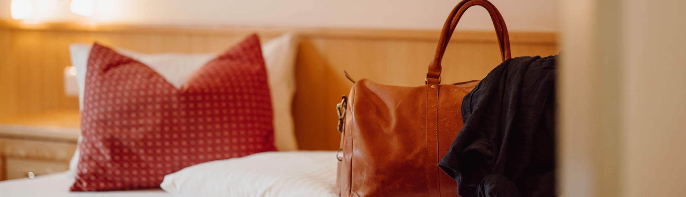 Zimmer mit Frühstücksbuffet, Hochkönig Card und Wellnessbereich im Hotel Alpenrose***