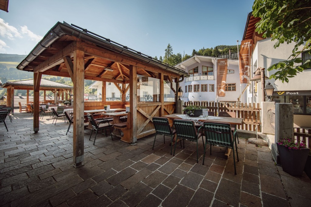 Großer Speisesaal im Restaurant